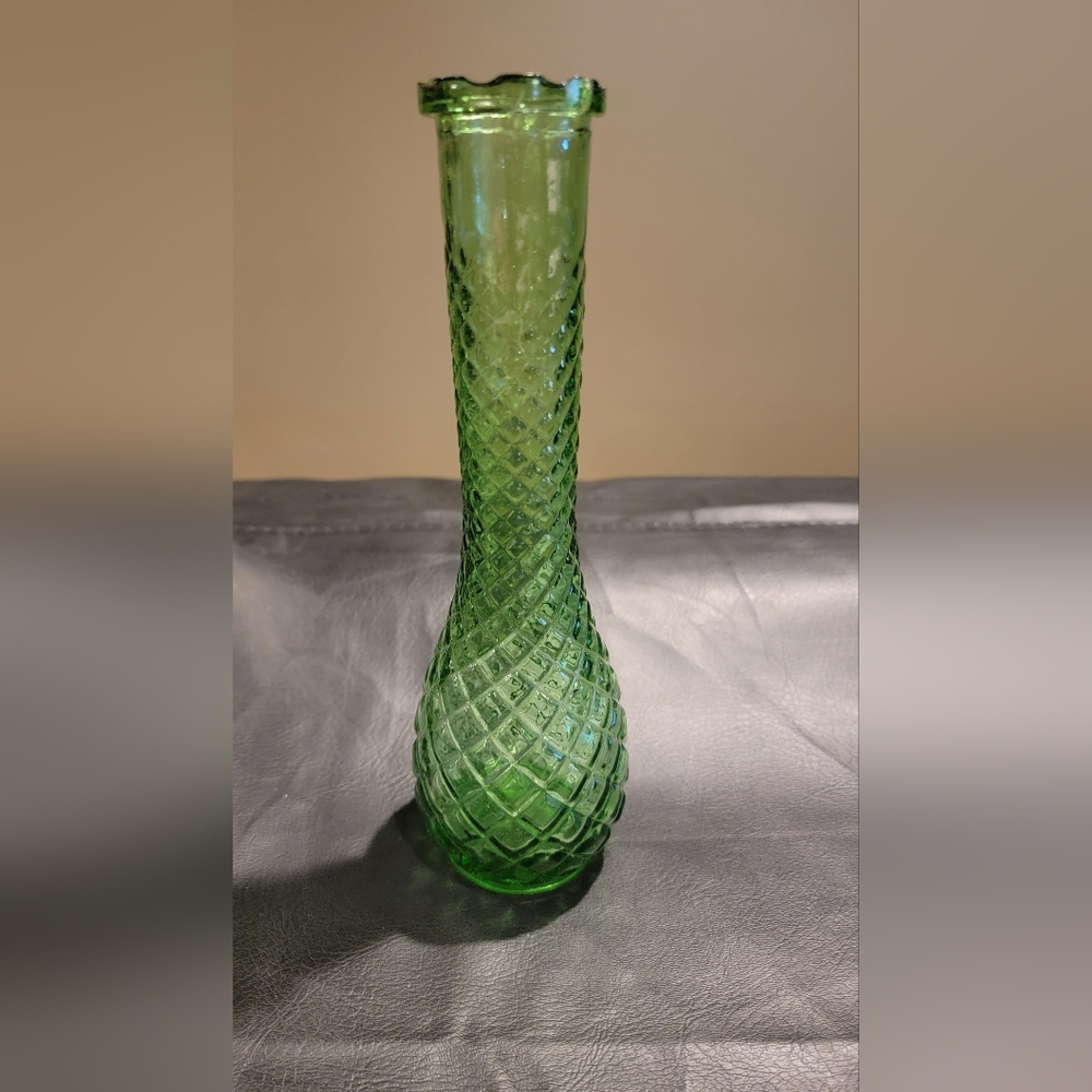 Vintage green glass vase diamond pattern EO Brody Co.